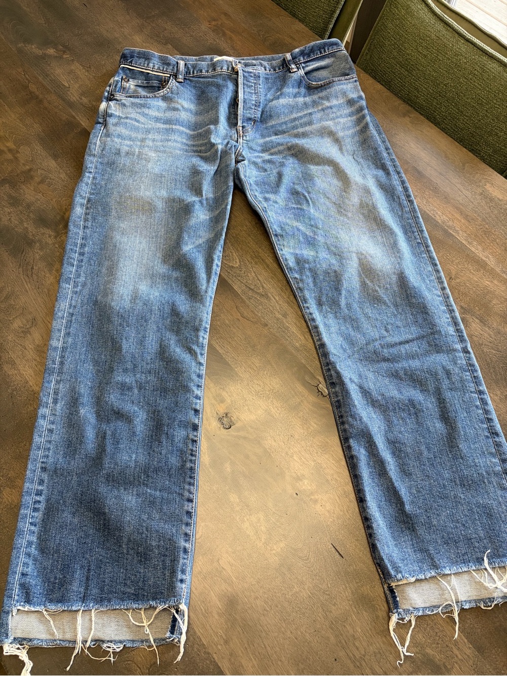 Moussy Vintage Distressed Denim